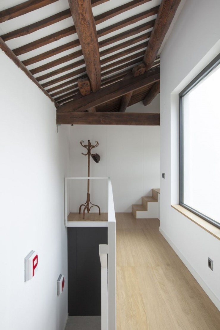 casa-ov-by-costa-calsamiglia-arquitecte-05-1