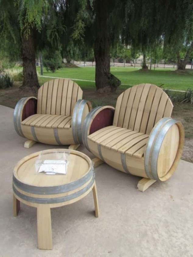 outside-sitting-pallet1