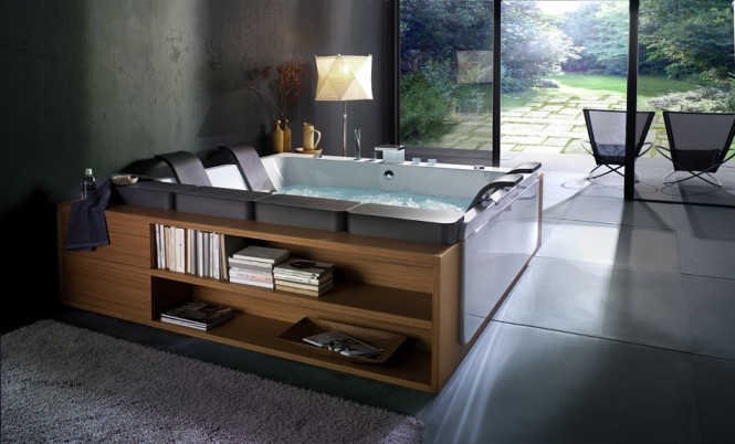 bathroom-and-bath-in-big-size-bathroom-6-1
