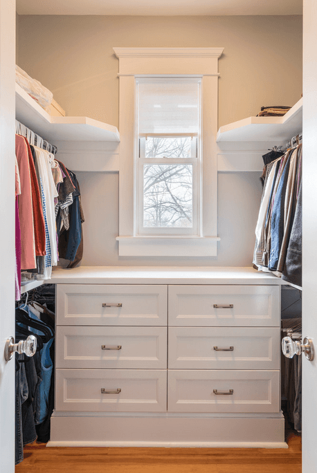 closet-w-hanging-space-and-drawers