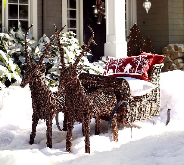 Reindeer outdoor decoration 1