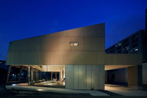 multi-purpose-japan-house-fukuoka-japan-14