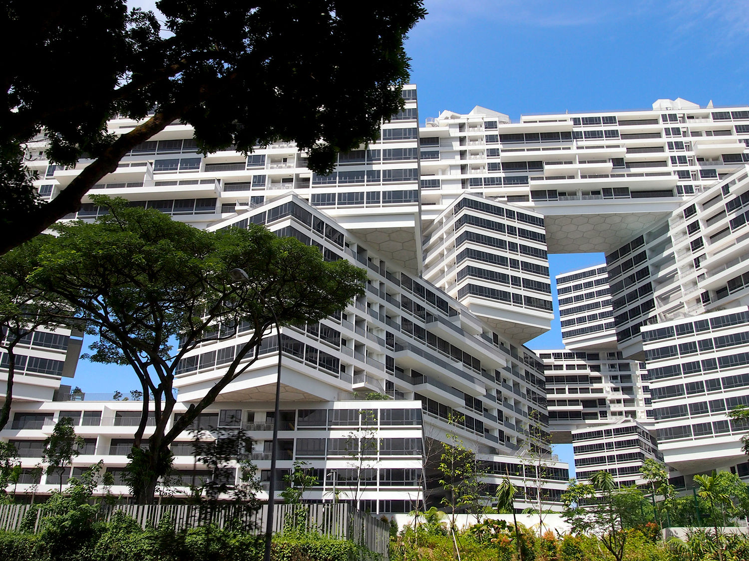 %ec%9d%b8%ed%84%b0%eb%a0%88%ec%9d%b4%ec%8a%a4-interlace-singapore-14