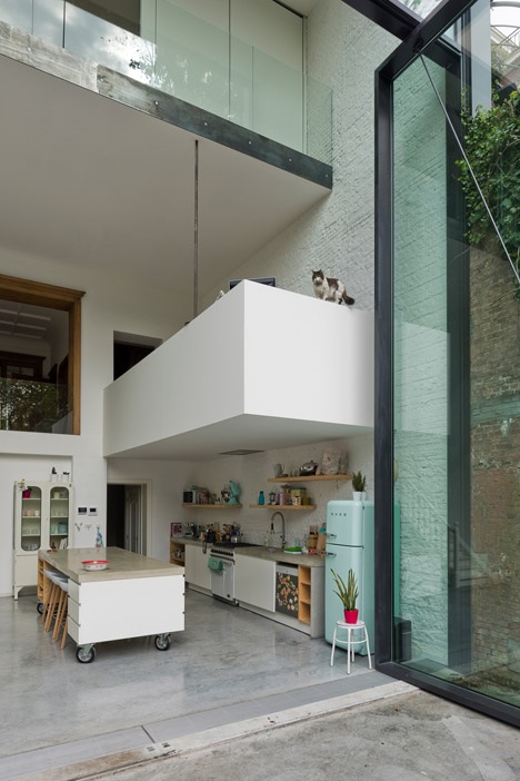 LALO by SculpIT dezeen 468 1