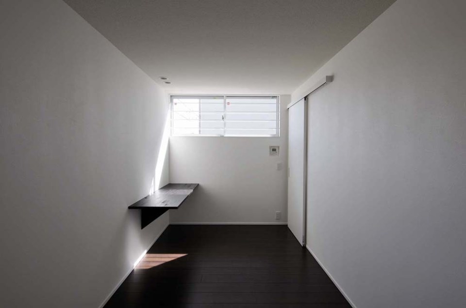 horibe naoko house in kashiba bedroom via smallhousebliss