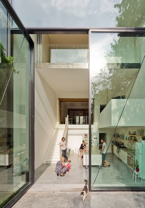벨기에 가장 큰 유리문 집 Antwerp townhouse LALO by SculpIT 4