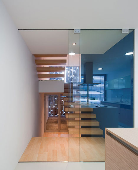 dzn House 77 by dIONISO LAB 10