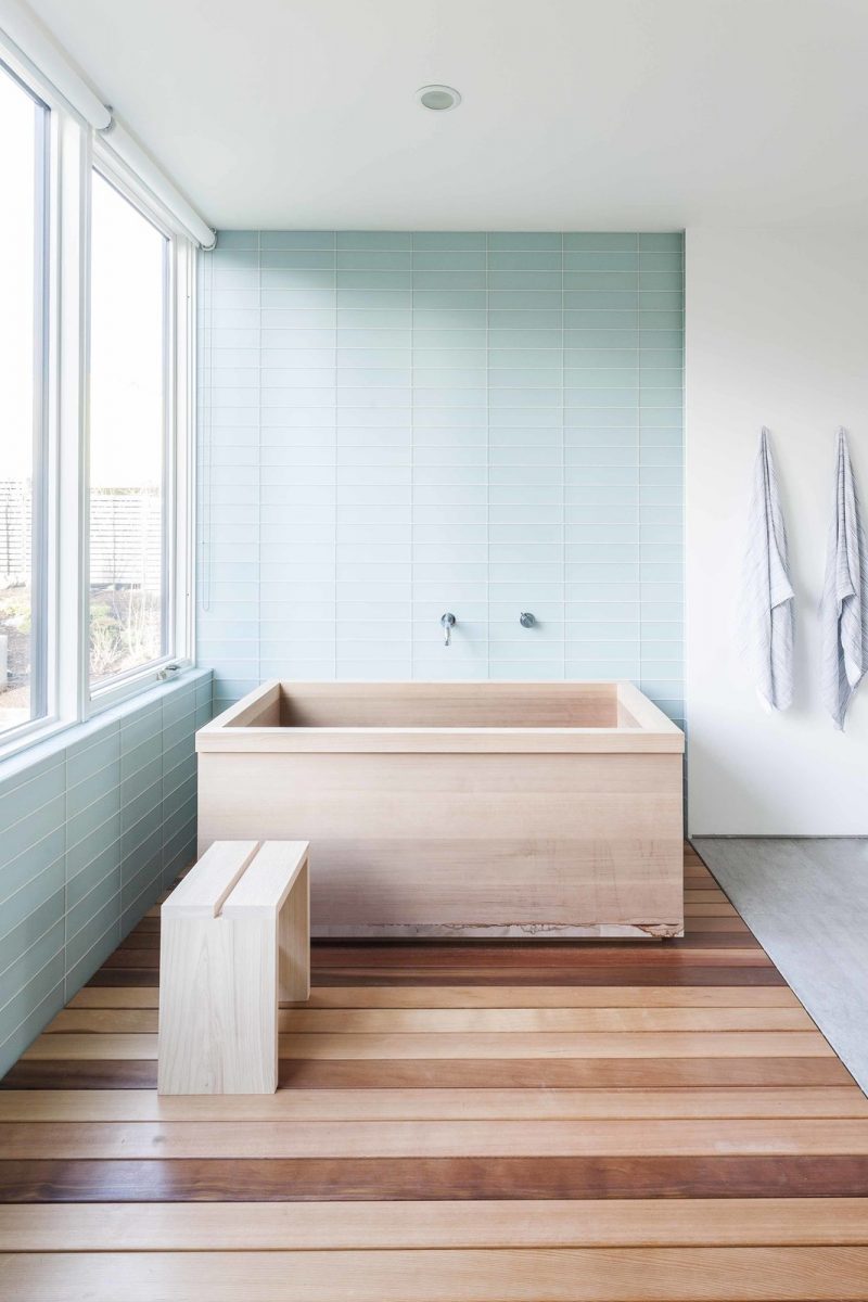 custom cedar tub in seattle 1