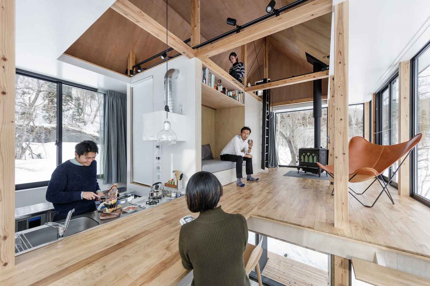일본 스플릿 플로어 오픈 스페이스 개조 주택 lake house 4