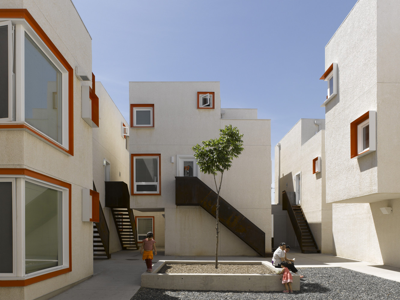 캐나다 공동 주택 Centre Village phm zine 3