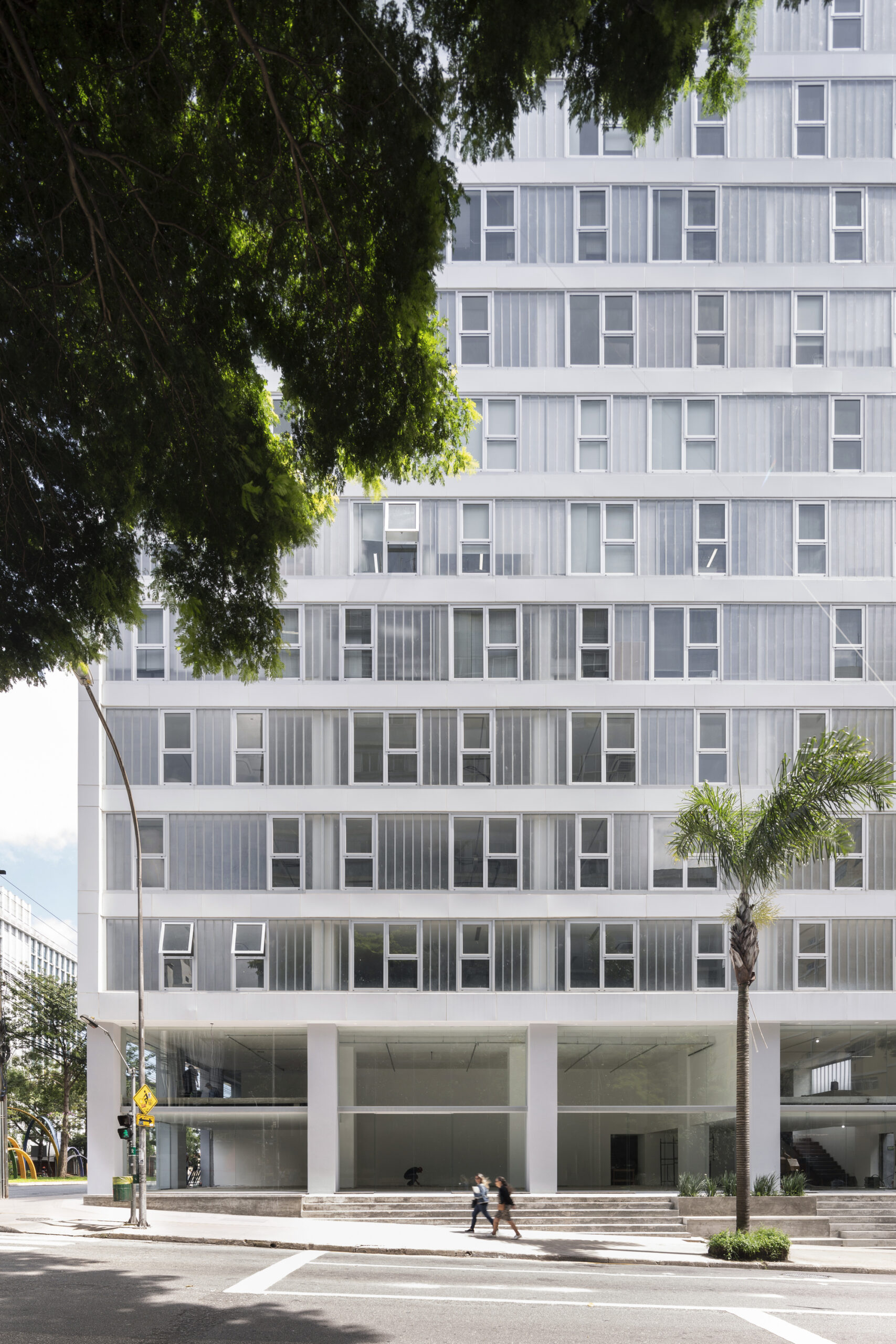 Rosa Building by AR Arquitetos 1