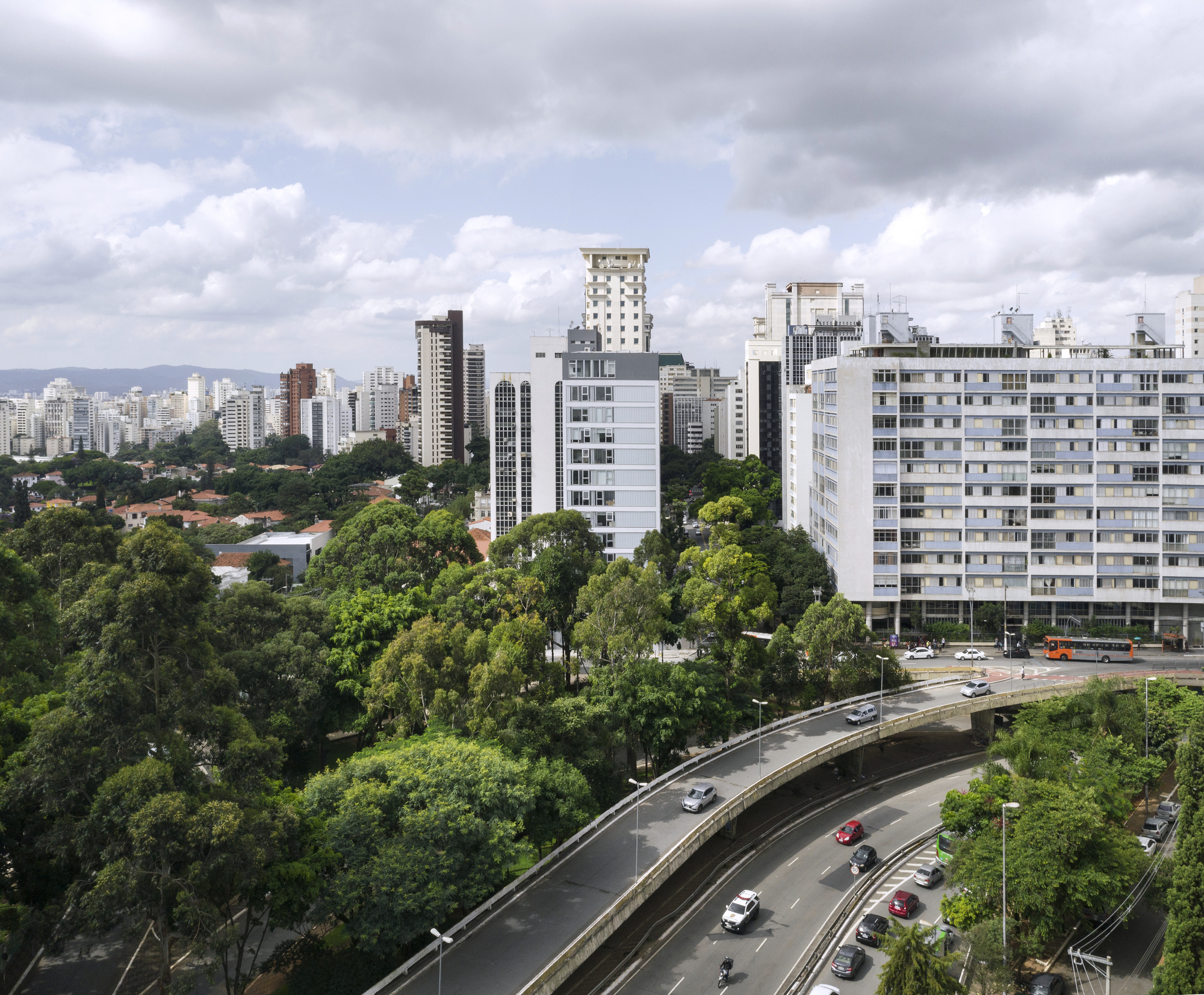 Rosa Building by AR Arquitetos 3