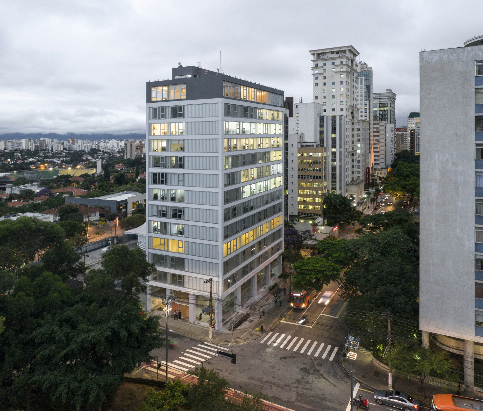 Rosa Building by AR Arquitetos 6