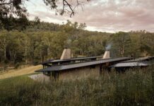 숲 사이 노을 속 Howqua River Lodge 전경