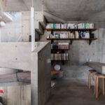 Nakano House 외관, 도쿄 나카노 상점가 골목에 들어선 콘크리트 3층 주택