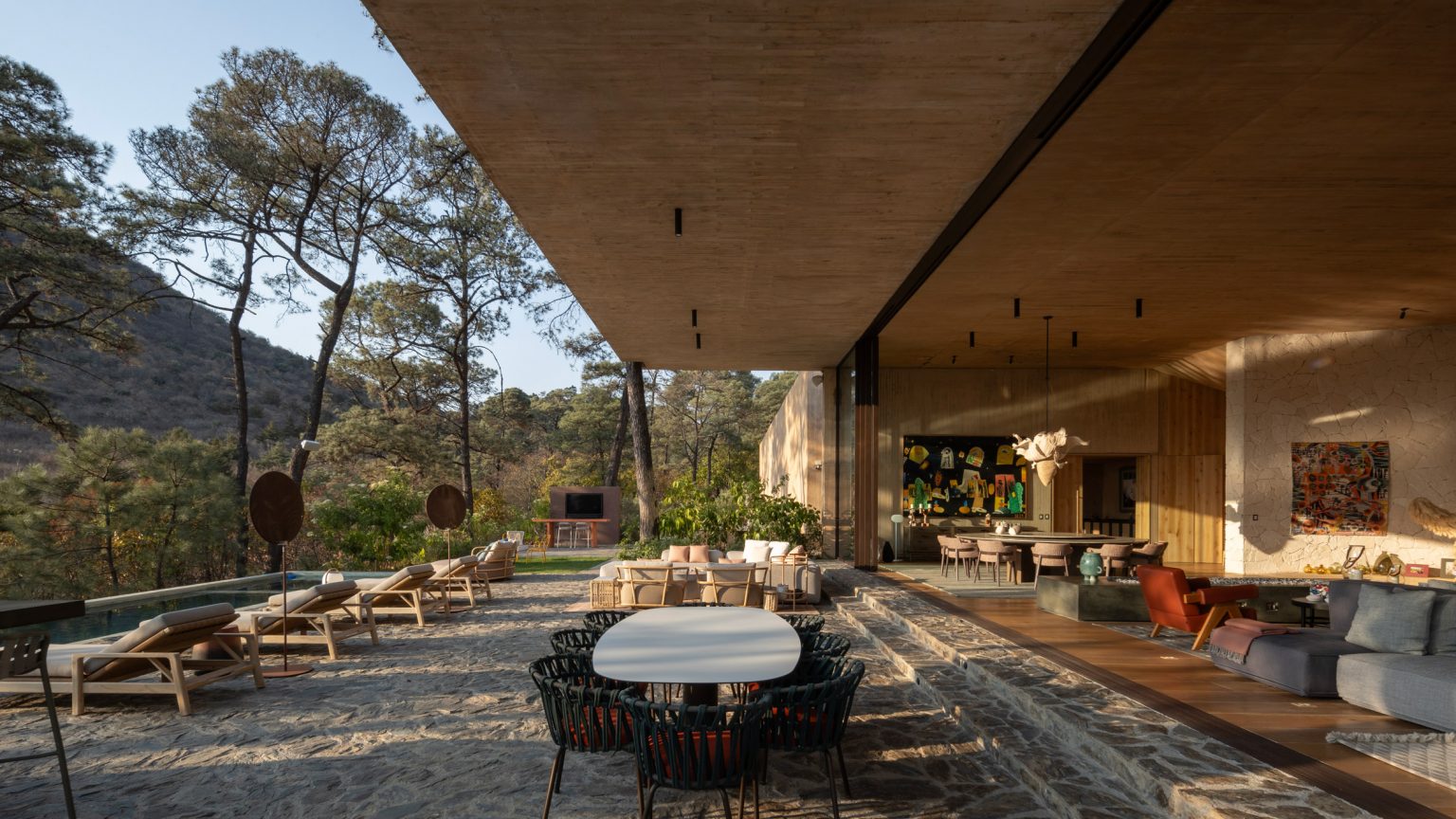 Rancho del Bosque 수영장 테라스와 거실 전경, Valle de Bravo, Mexico