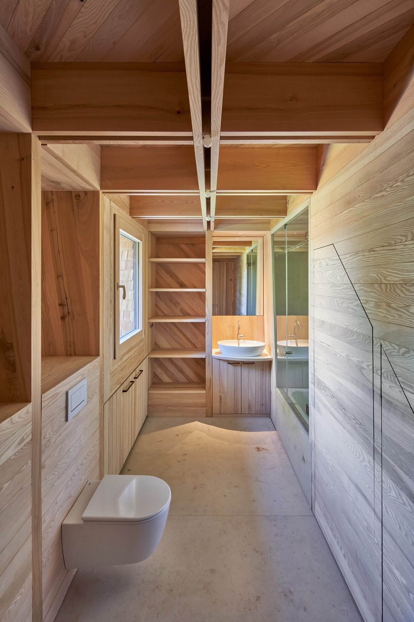 anton ii bathroom