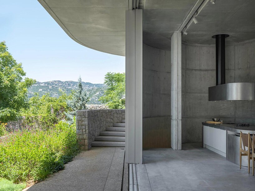 capsule retreat db garden stair kitchen