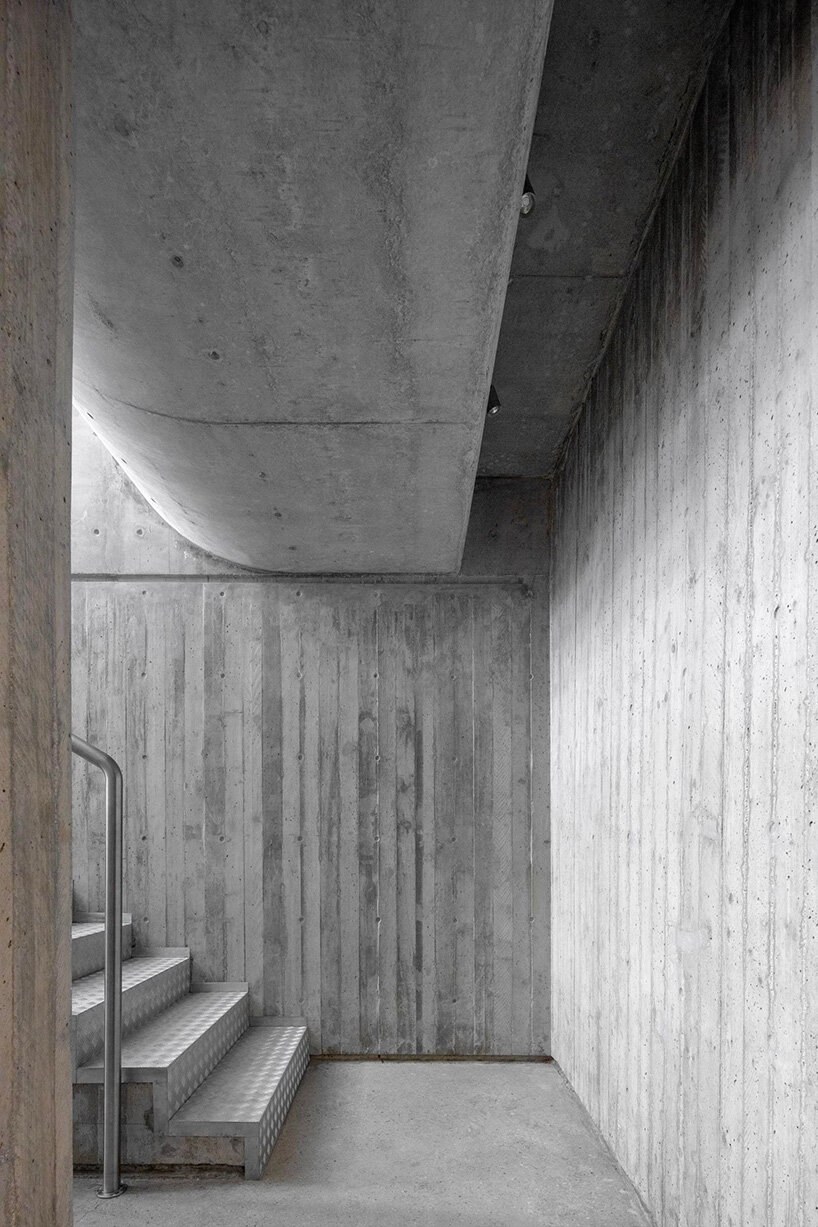 capsule retreat db stairwell bw