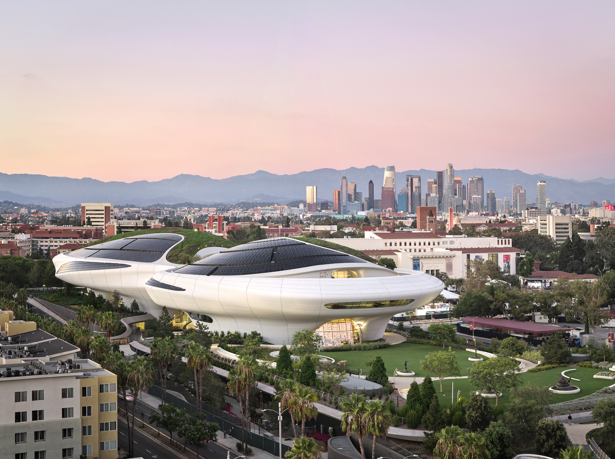 MAD Architects가 설계한 LA Lucas Museum of Narrative Art 외관