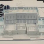 Thrushcross Grange 세트 평면 구성을 보여주는 화이트 모형